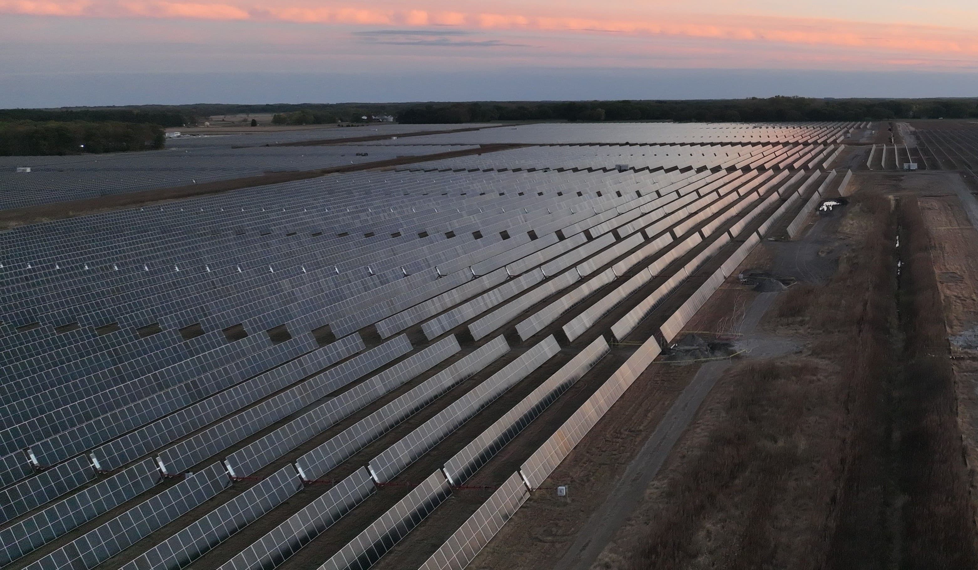 Zelestra secures $600 million green financing for 440 MW Texas solar portfolio backed by Meta PPAs